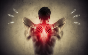 Douleurs sous côtes droites : causes, symptômes et traitements possibles