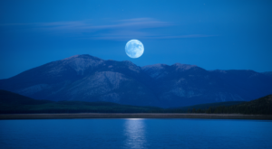 Lune bleue : signification, origines et mystères de ce phénomène rare 1 Lune bleue : signification, origines et mystères de ce phénomène rare